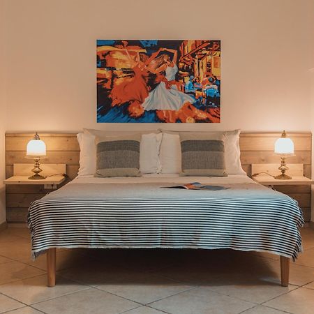 Tenuta Masseria & Spa Chicco Rizzo Sternatia Luaran gambar